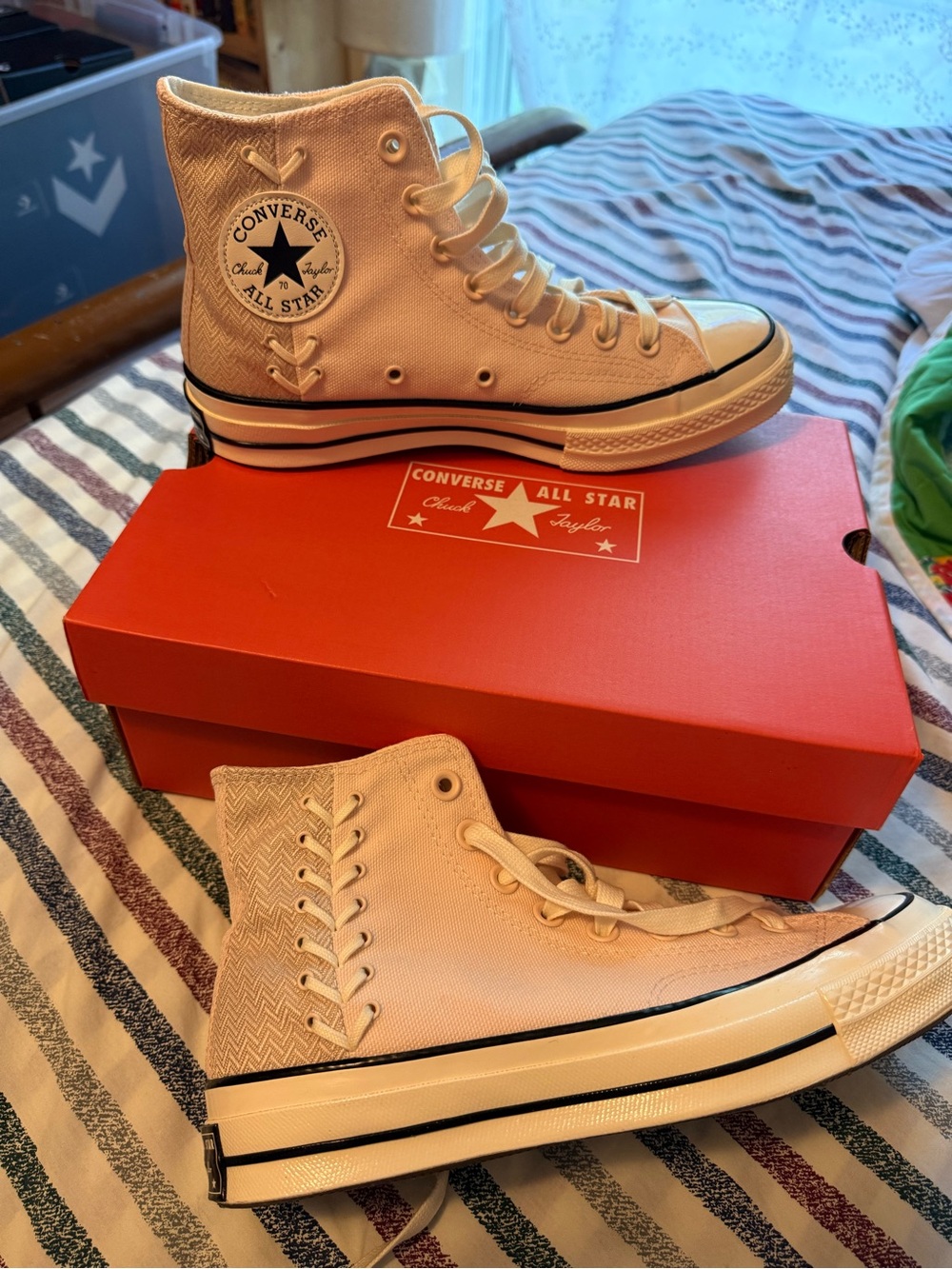 Pink stitching converse - Picture 4 of 4